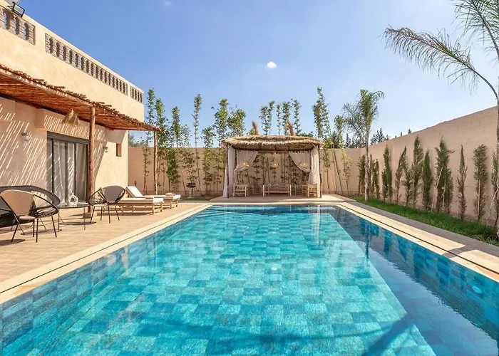 Villa Leila,Piscine , Grand Jardin, Jeux , Cuisiniere Marrakesh